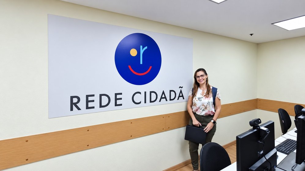 Ana Beatriz Móras em treinamento de Ergonomia na Rede Cidadã